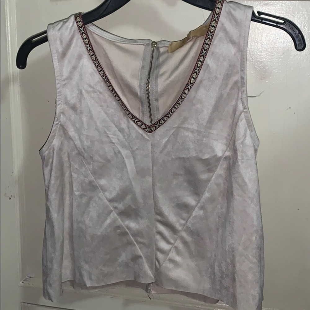 Cream top with patter
